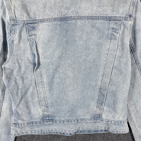 Free People Rumors Light Wash Denim Jacket Cropped Trucker Style Size Medium - Picture 6 of 10